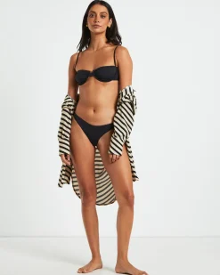 Low Waisted Classic Bikini Bottom