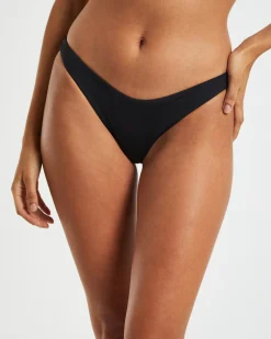 Low Waisted Classic Bikini Bottom