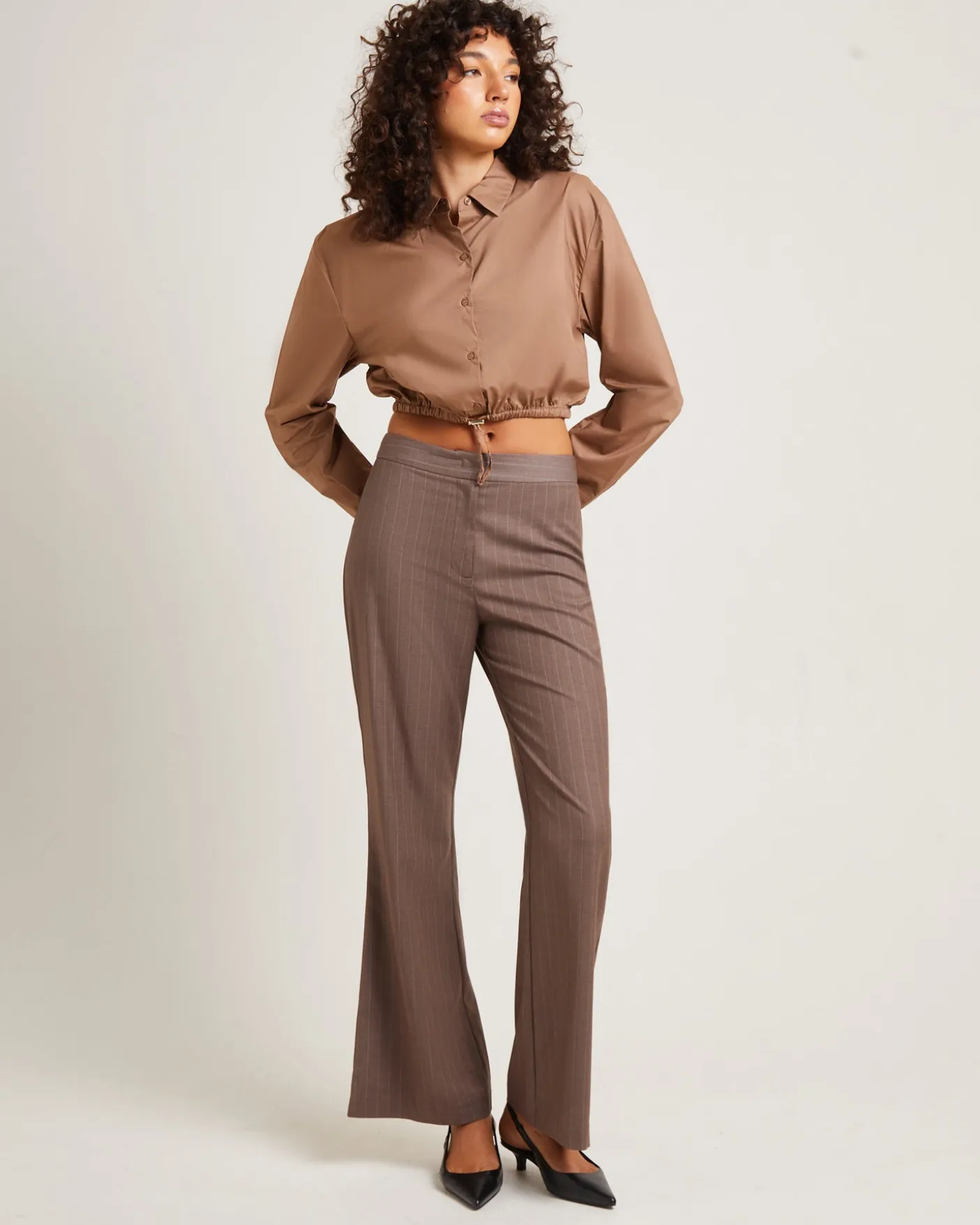 Lucy Drawstring Poplin Long Sleeve Shirt in Chocolate
