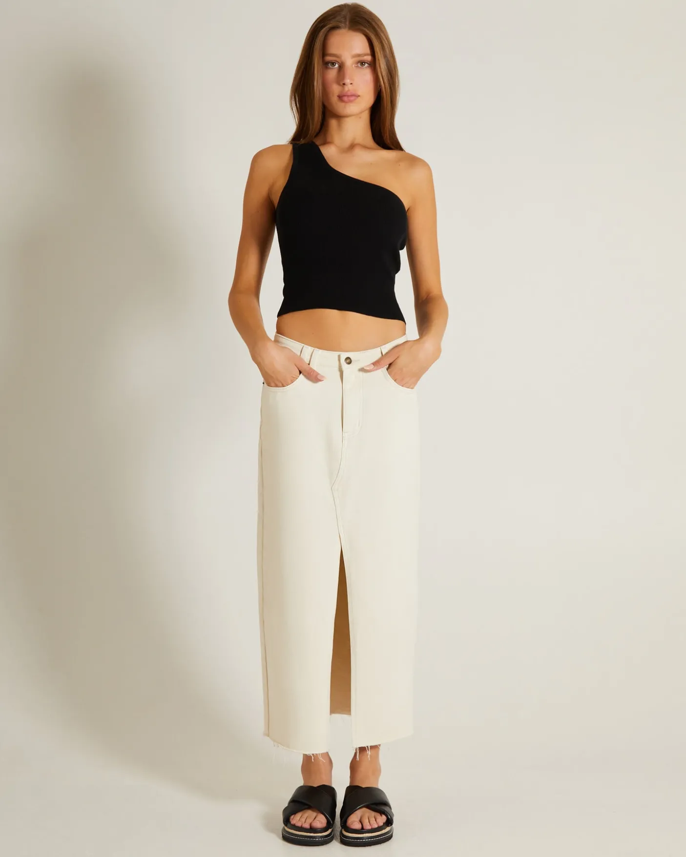 Luxe Knitted One Shoulder Top in Black