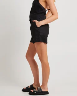 Lyla Linen Tailored Short