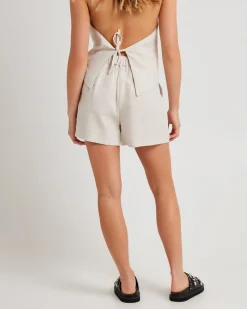 Lyla Linen Tailored Short