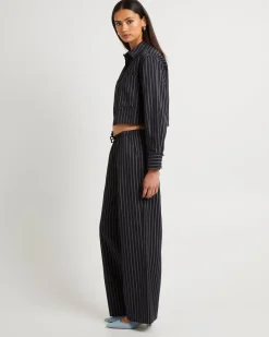 Makara Cropped Shirt