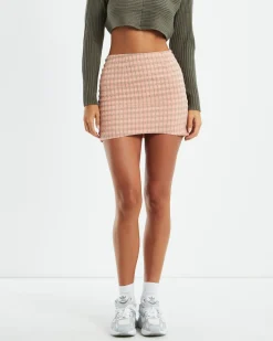 Marina Scoop Front Mini Skirt Pink