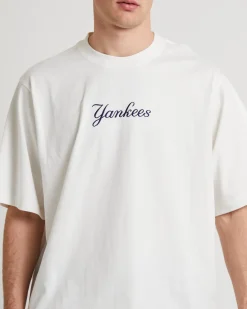 Mid-Script Heavyweight T-Shirt