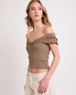 Mily Rib Ruffle Top