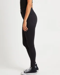Moxy Jeans
