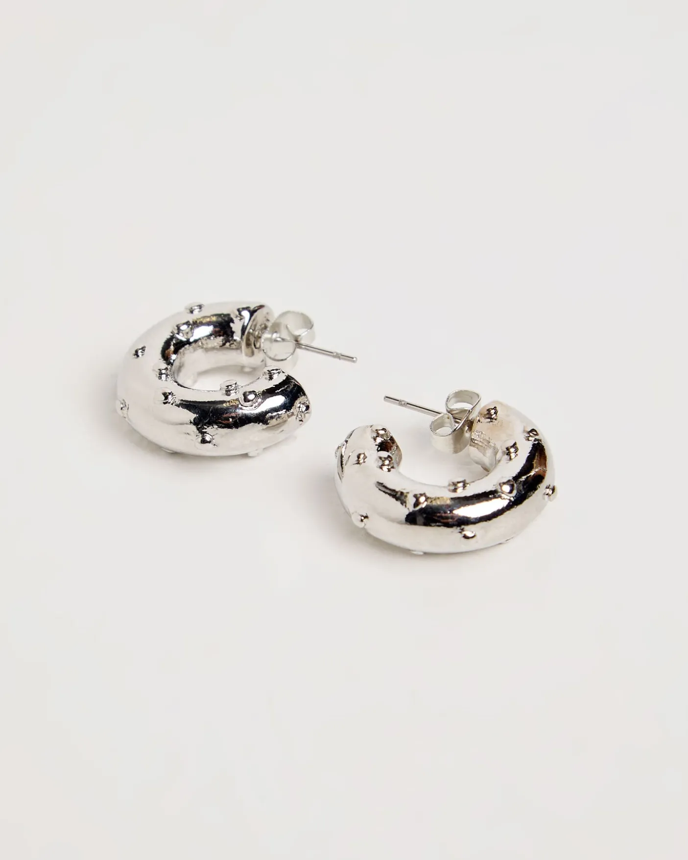 Ollie Hoop Earrings