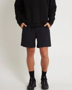 Performance Hybrid Shorts