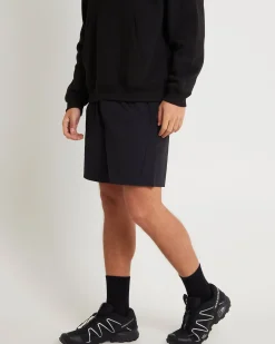 Performance Hybrid Shorts