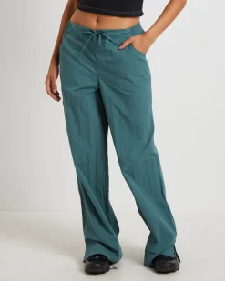 Port Aransas Pants in Lincoln Green