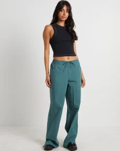 Port Aransas Pants in Lincoln Green