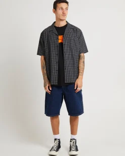 Poster 330 Short Sleeve T-Shirt