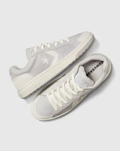 Pro Blaze Classic Low Top Pale Putty