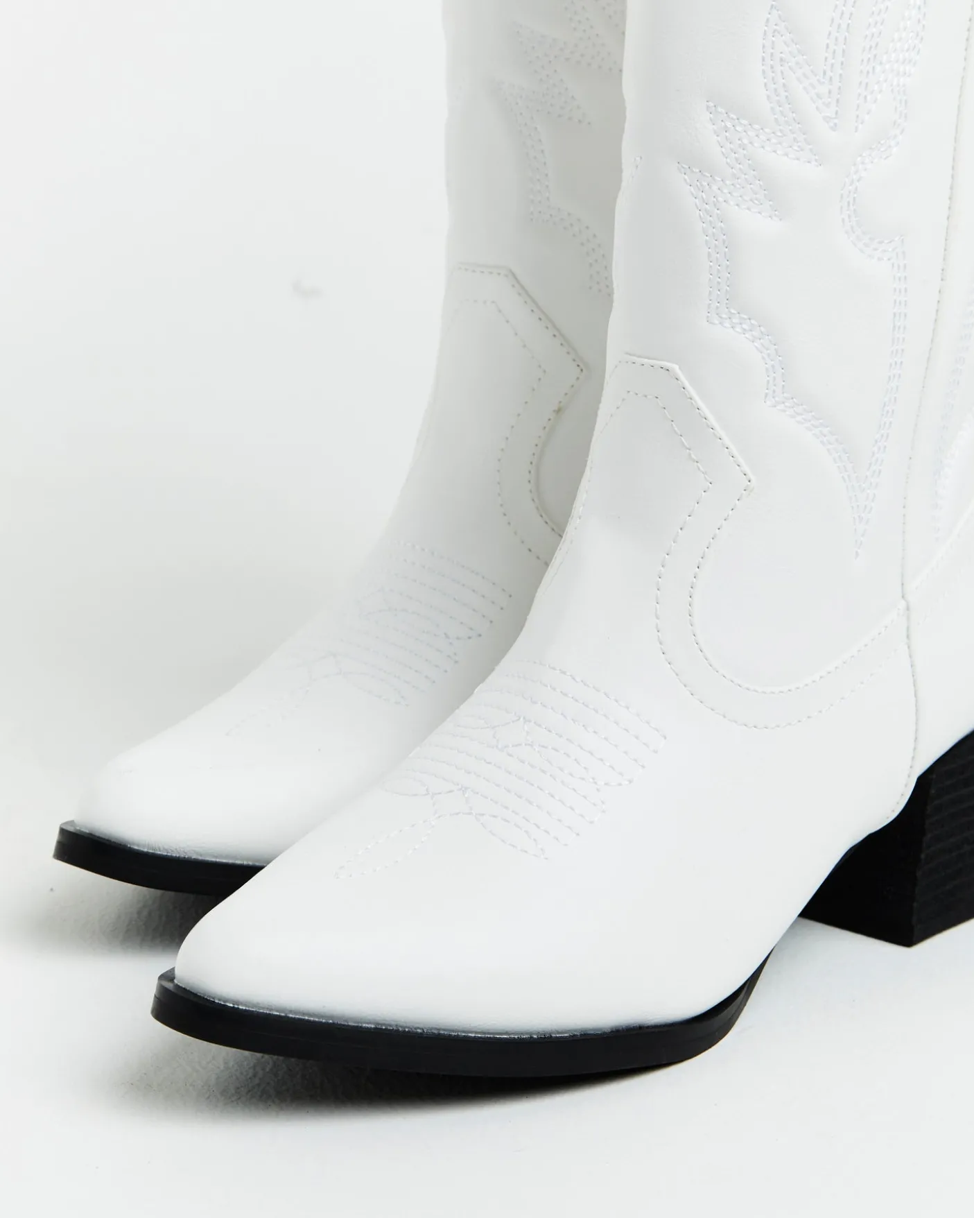 Ranger Cowboy Boot in White