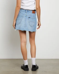 Relaxed Mini Denim Skirt in Soho Fade