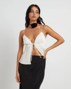 Rhea Pleated Top in Ivory