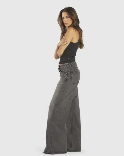 Rhue Wide Denim Jeans