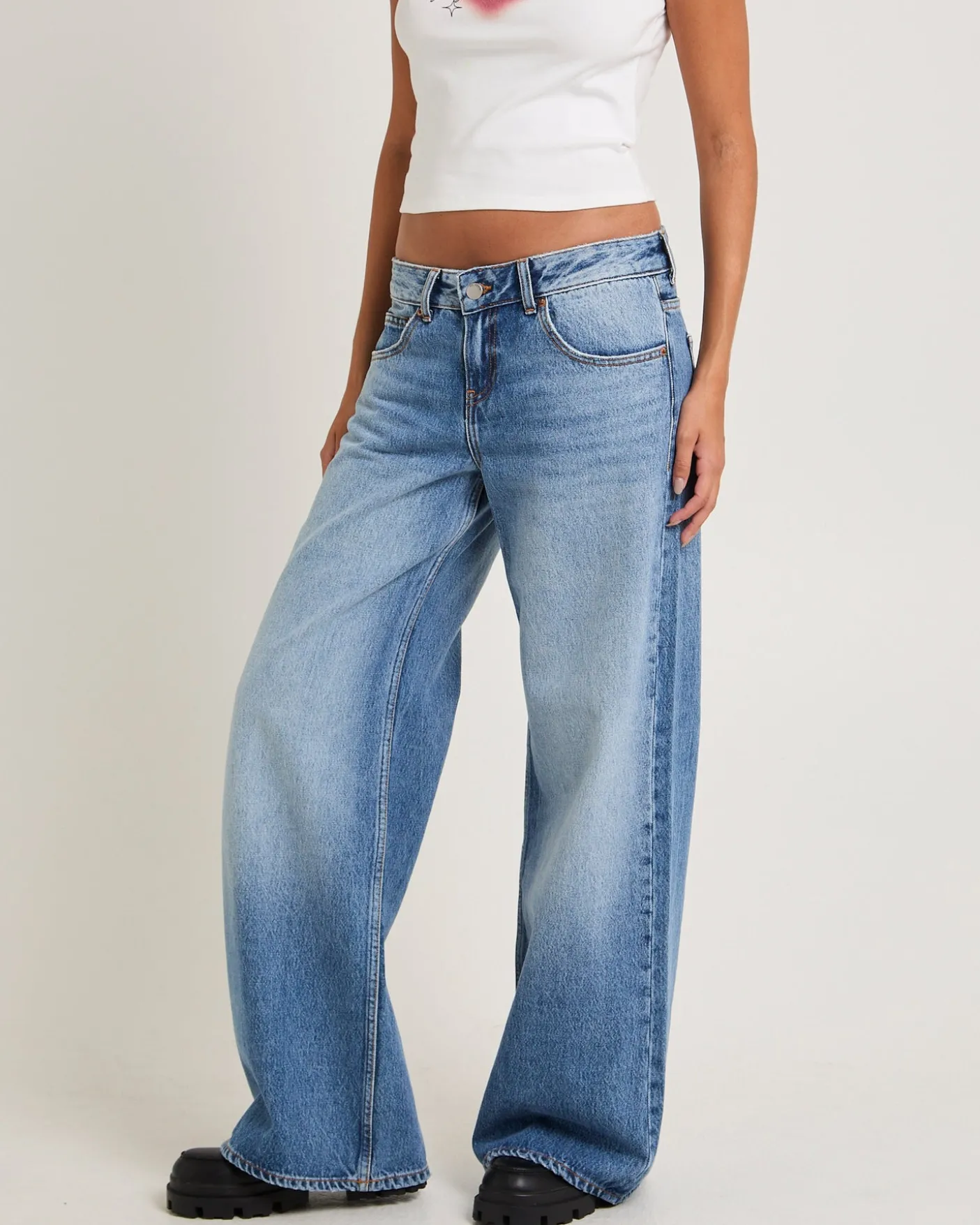 Rhue Wide Denim Jeans
