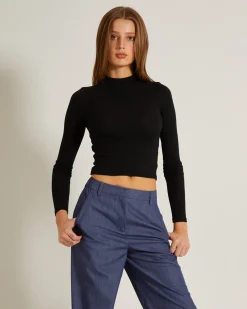 Ribbed Long Sleeve Crop Skivvy