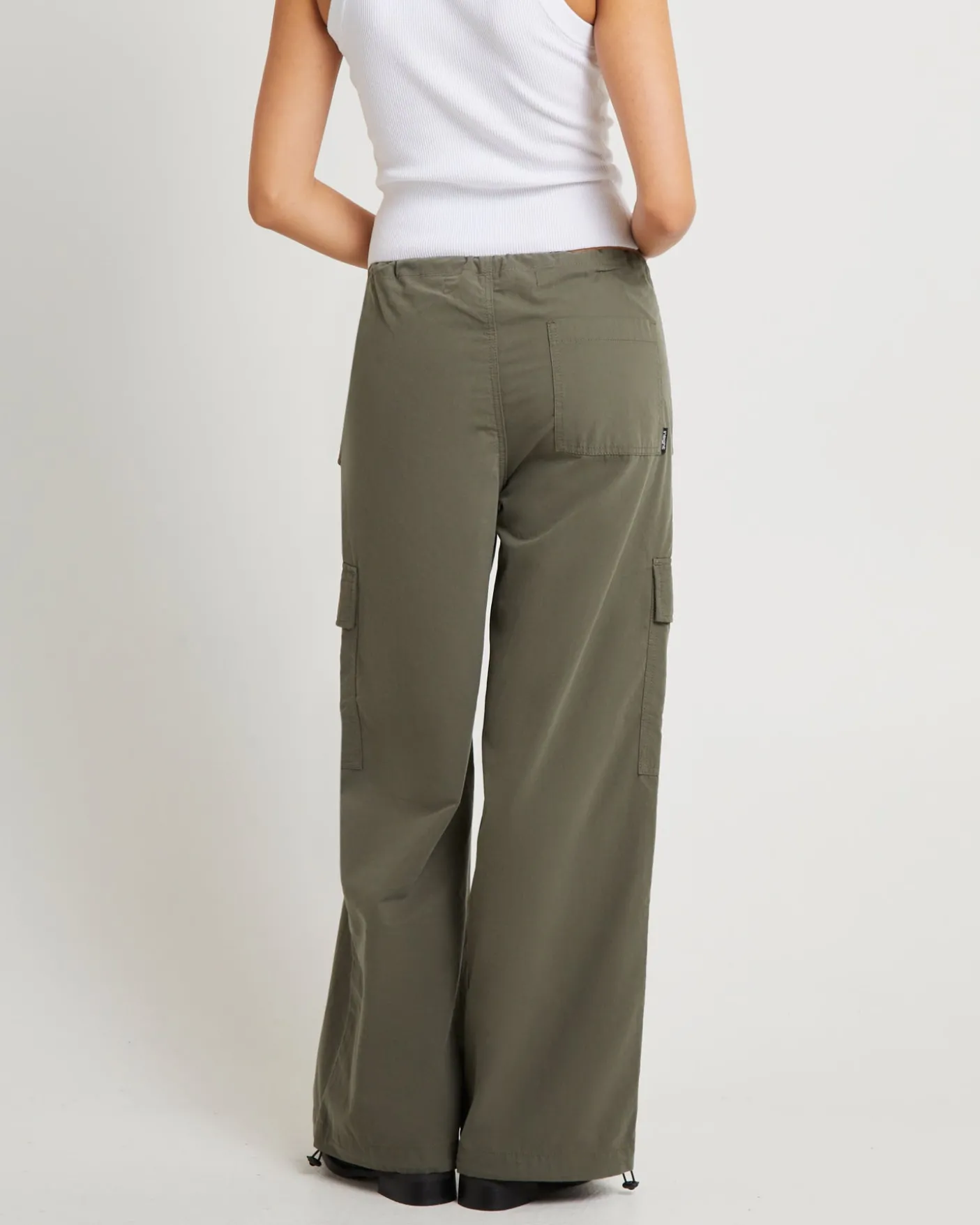 Rosebowl Vintage Para Pants
