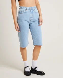 Sade Denim Jorts in Light Vintage