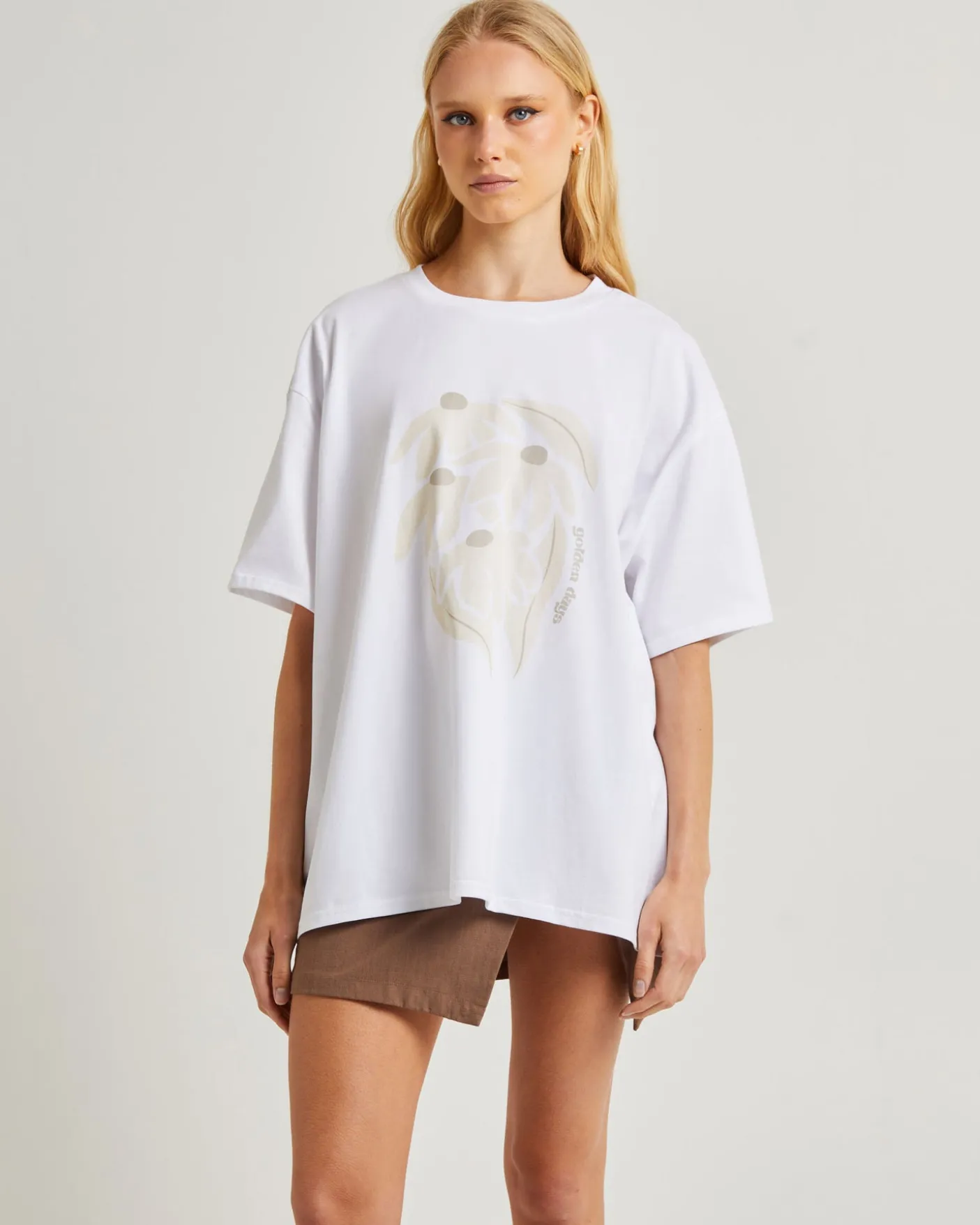 Sandy Oversized Short Sleeve T-Shirt in White