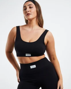 Scoop Neck Sports Crop