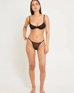 Sia Heart Thong