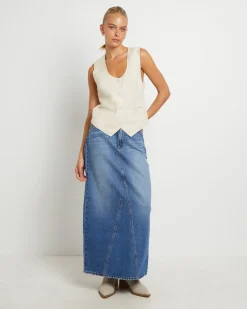 Soho Linen Vest in Biscuit