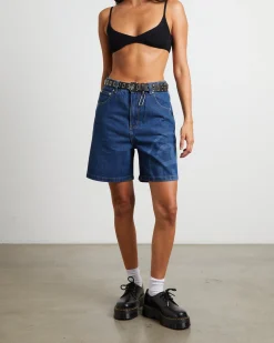 SS Link Denim Shorts in Dark