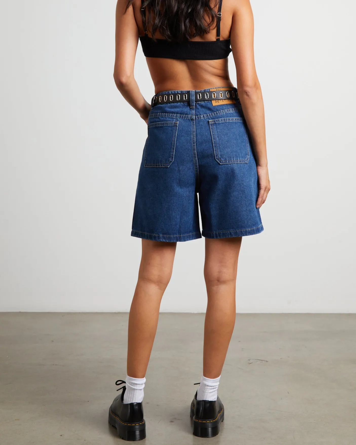 SS Link Denim Shorts in Dark