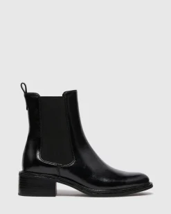 Stable Ankle Boots