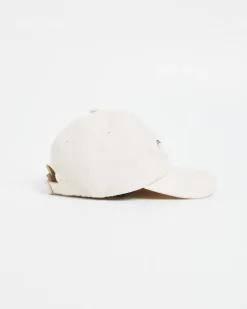 Subtitled Wave Cap