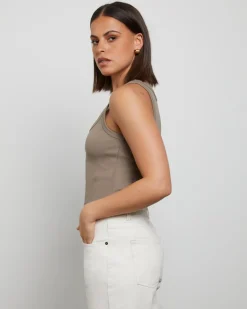 Super Scoop Classic Tank Top in Brown