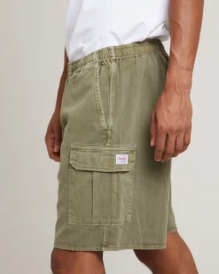 Tradie Cargo Shorts in Army