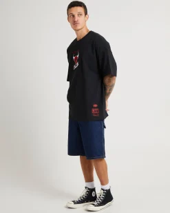 Tri Logo Bulls Oversized T-Shirt in Faded Black