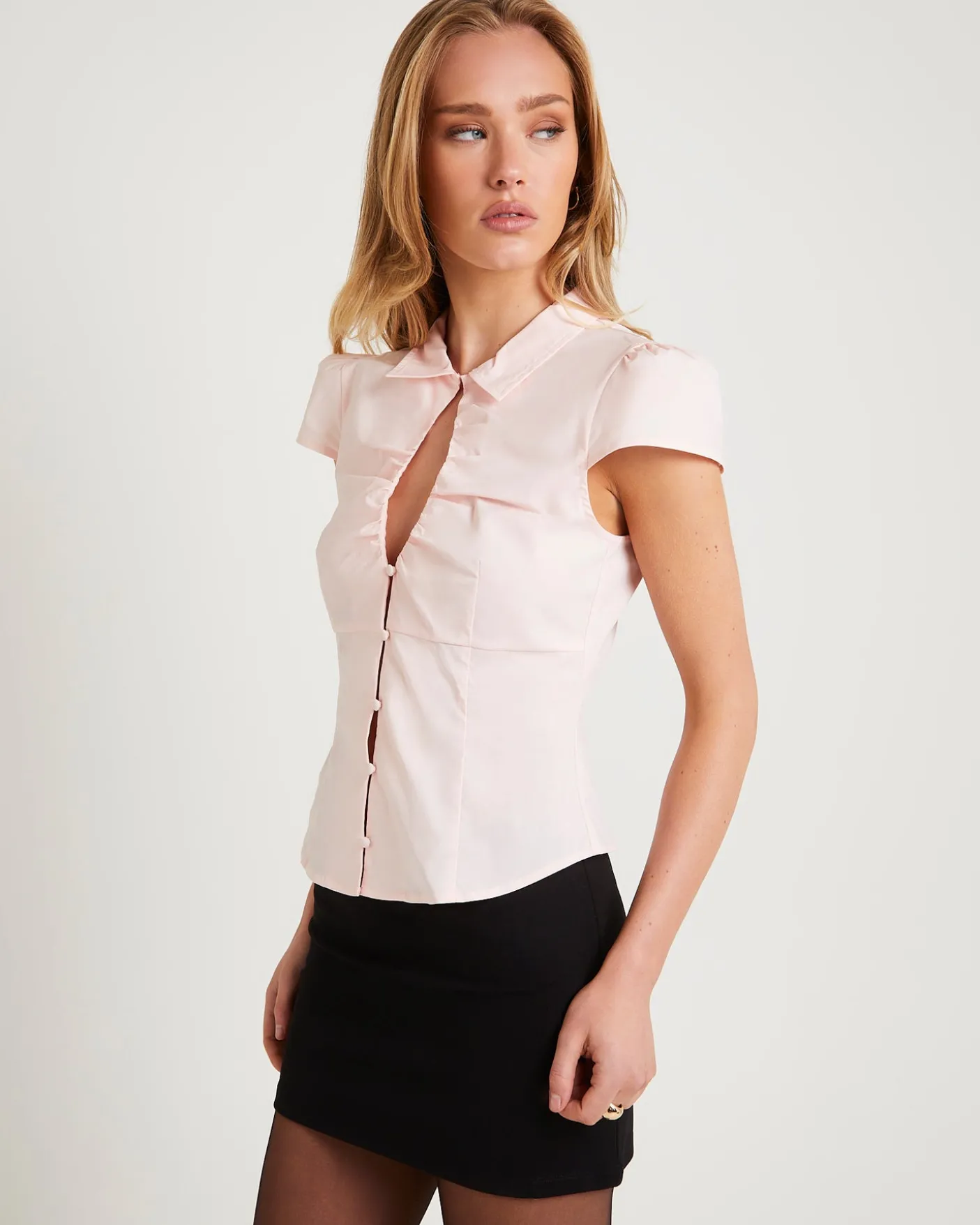 Valeria Keyhole Shirt