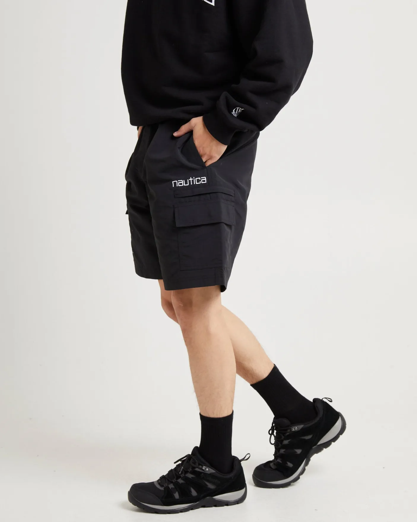 William Cargo Shorts in Black