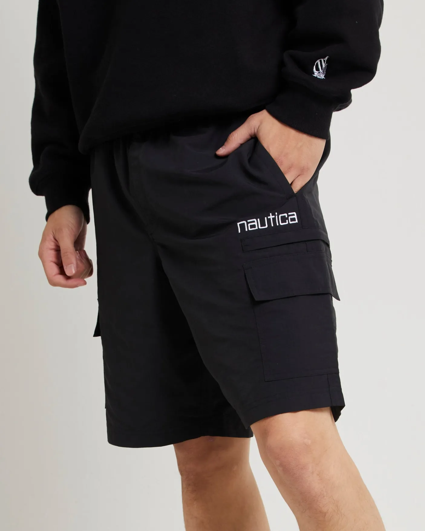 William Cargo Shorts in Black