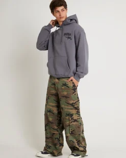 World Wide Roots Hood