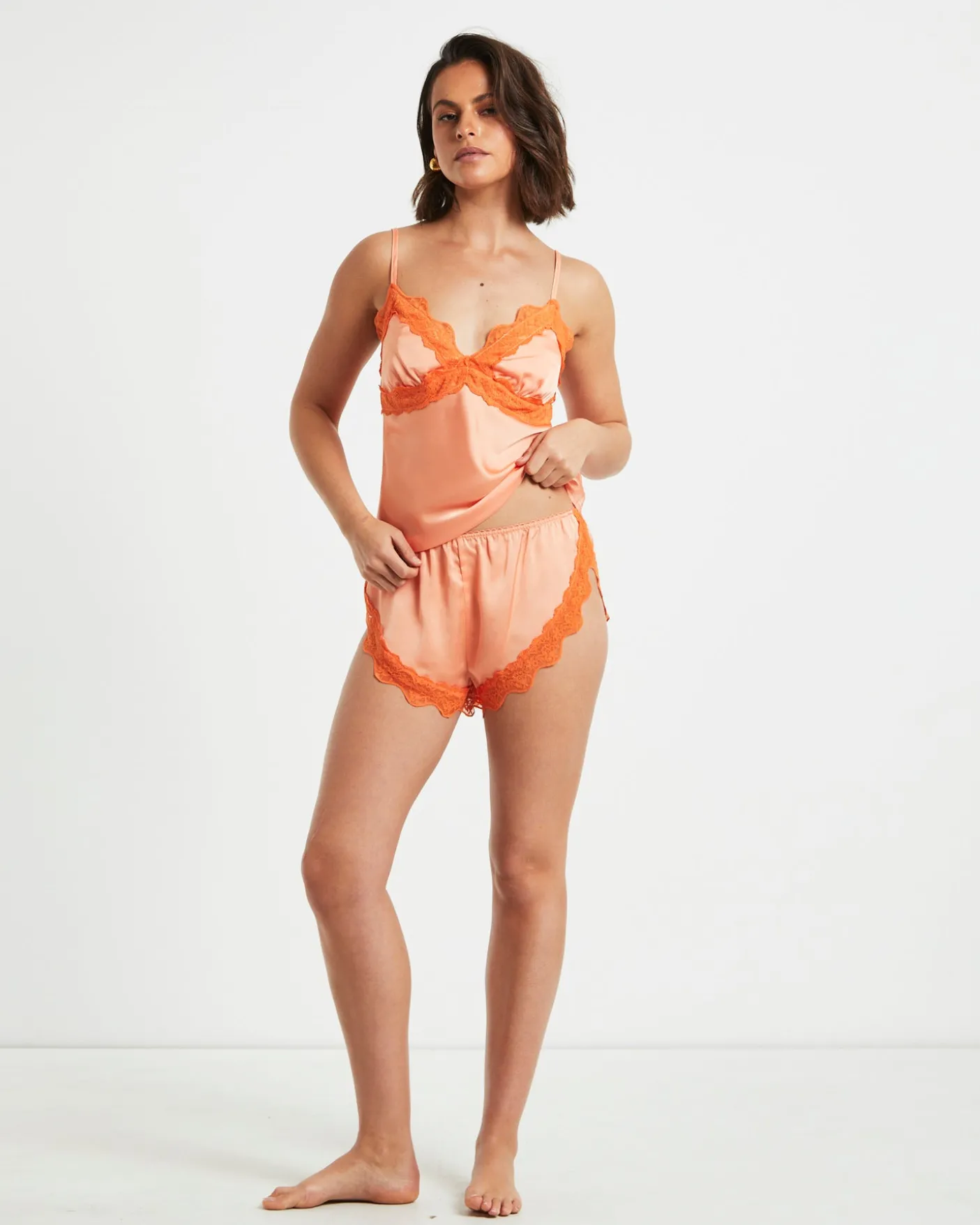 Xia Contrast Lace Trim Cami Top in Peach