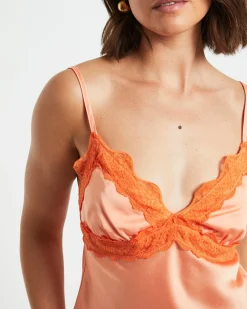 Xia Contrast Lace Trim Cami Top in Peach
