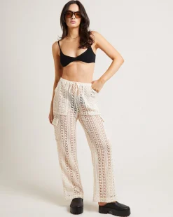 Zulu Crochet Cargo Pants in Milky White